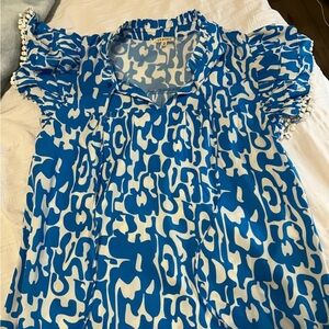 JODIFL Blue and White Abstract Ruffle Sleeve Blouse